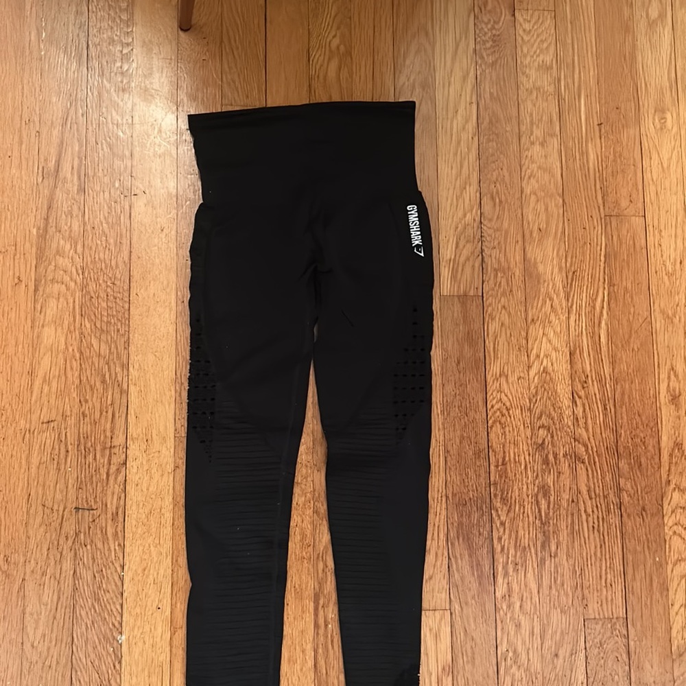 High waisted laser cut out gym shark leggings (s)